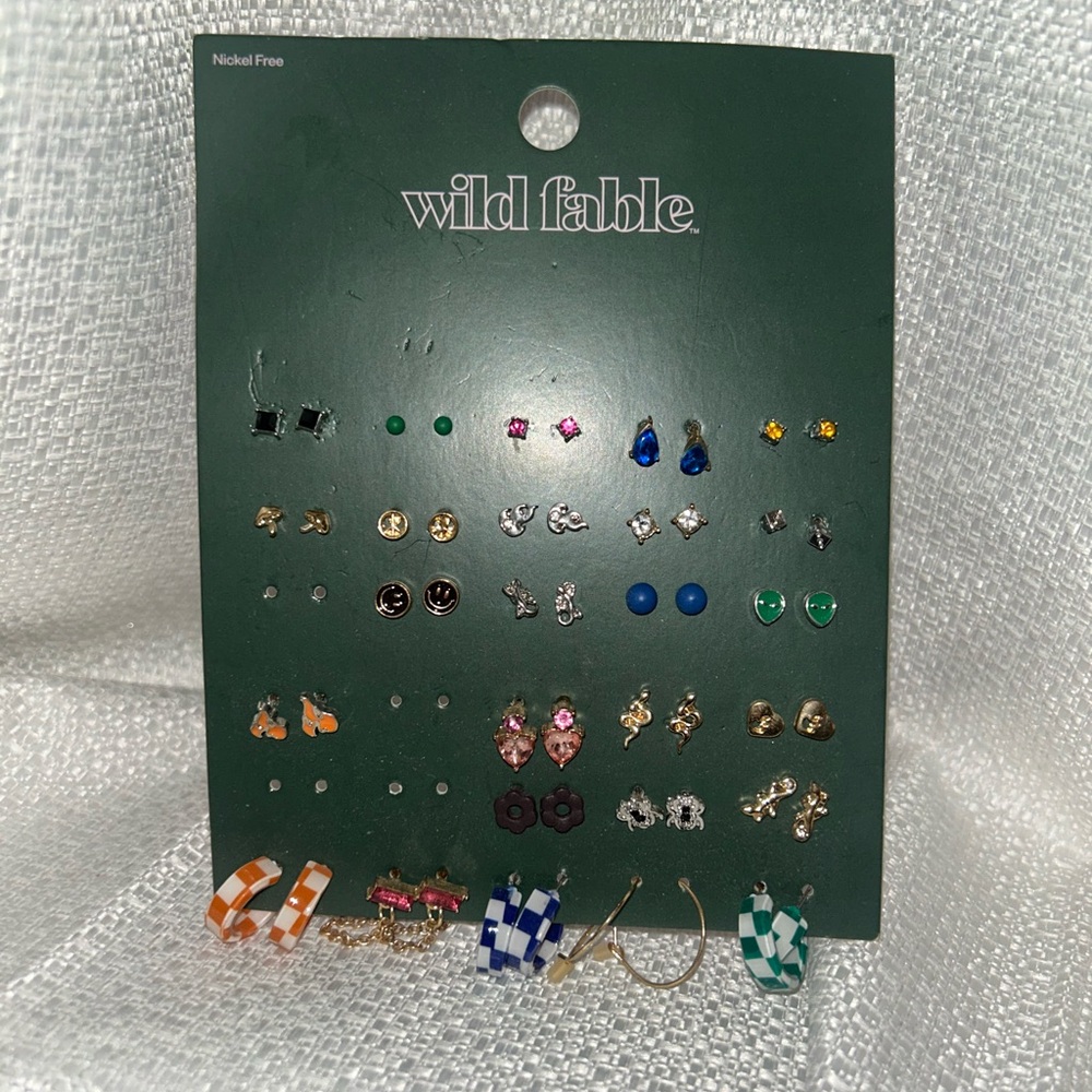 Assorted Earing Packs - Picture 5 of 8